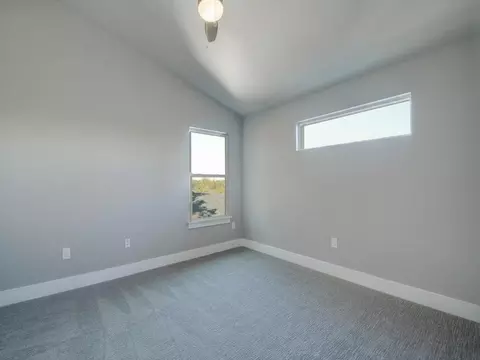 Bedroom - 5308 Downs Dr #2, Austin, TX 78721 photo 3 of 4