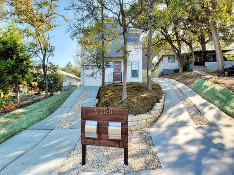 Exterior - 5308 Downs Dr #2, Austin, TX 78721 photo 4 of 4