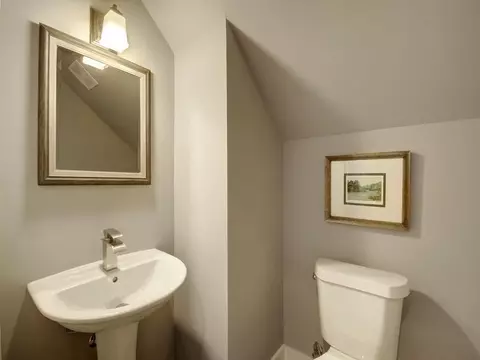 Bath - 5308 Downs Dr #2, Austin, TX 78721 photo 6 of 6