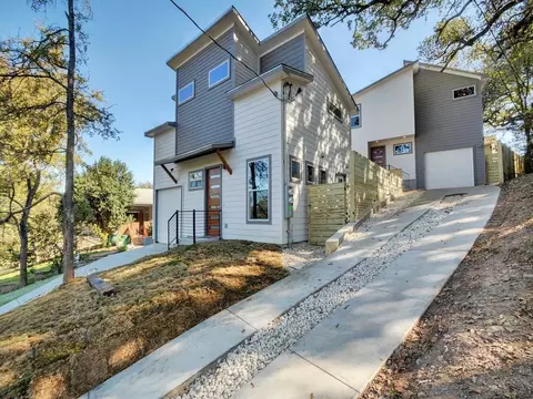 Exterior - 5308 Downs Dr #2, Austin, TX 78721 photo 1 of 4