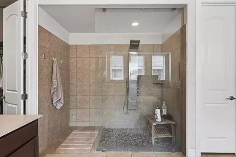 Bath - 1017 Tabernash Dr, Leander, TX 78641 photo 3 of 6