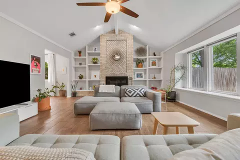 10809 Parkfield Dr, Austin, TX 78758