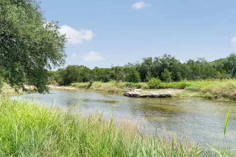 tbd 25- Acres Trebled Waters Trl, Driftwood, TX 78619