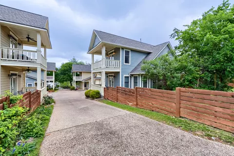 3818 Ridgelea Dr #B, Austin, TX 78731