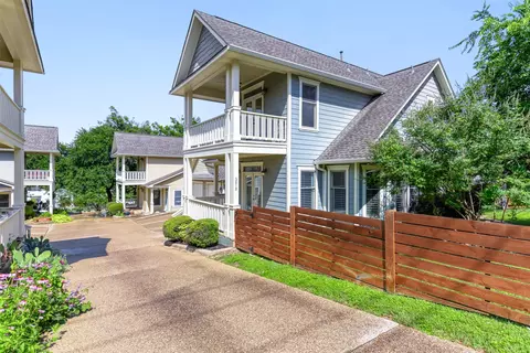 3818 Ridgelea Dr #B, Austin, TX 78731