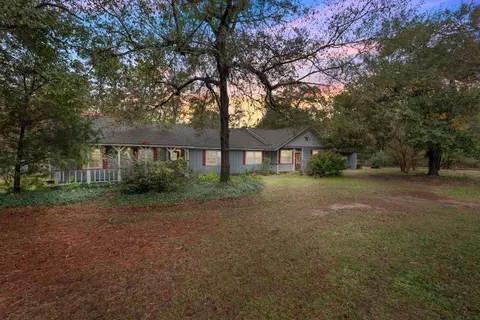 20024 W Lakeshore Dr, Magnolia, TX 77355