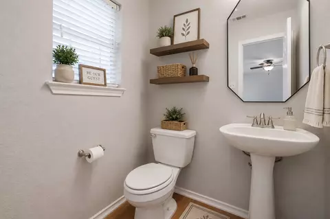 Bath - 1507 Davis Mountain Loop, Cedar Park, TX 78613 photo 1 of 4