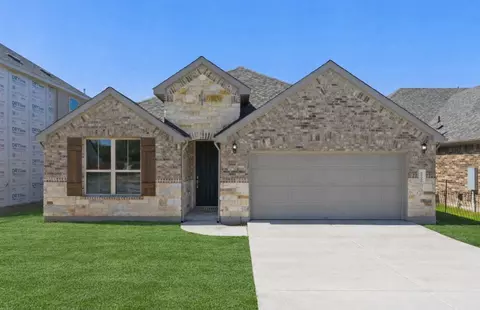 6900 Cliff Rose Dr, Spicewood, TX 78669