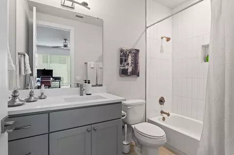 Bath - 4506 Progress St, Austin, TX 78731 photo 5 of 7