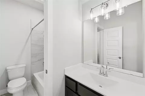 Bath - 548 River Overlook Rd, Georgetown, TX 78628 photo 5 of 6