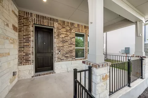 Exterior - 112 Springhouse Rd, Georgetown, TX 78628 photo 3 of 7