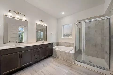 Bath - 112 Springhouse Rd, Georgetown, TX 78628 photo 1 of 3
