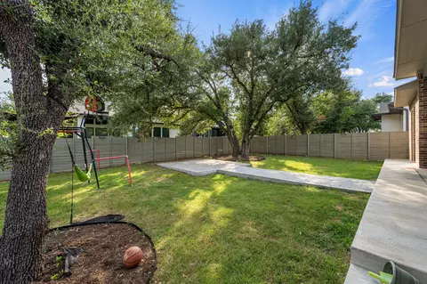 Exterior - 112 Springhouse Rd, Georgetown, TX 78628 photo 6 of 7