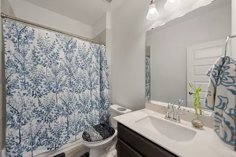 Bath - 112 Springhouse Rd, Georgetown, TX 78628 photo 3 of 3