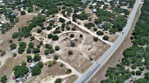 4 Anglin Ln, Austin, TX 78737