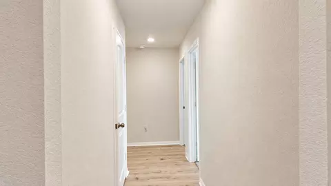 Entry Way - 110 Loon Dr, Bastrop, TX 78602 photo 6 of 6
