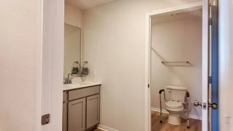 Bath - 110 Loon Dr, Bastrop, TX 78602 photo 7 of 7