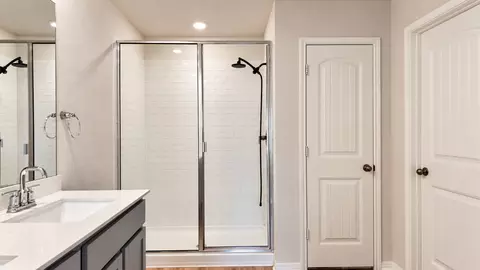 Bath - 110 Loon Dr, Bastrop, TX 78602 photo 1 of 7
