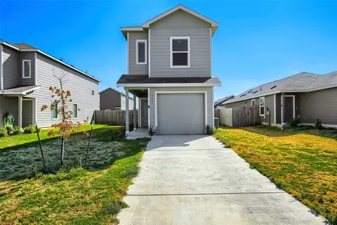 Exterior - 591 Commander Abbott Dr, Jarrell, TX 76537 photo 6 of 8