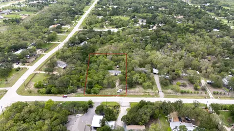 110 Oak Holw, Dale, TX 78616