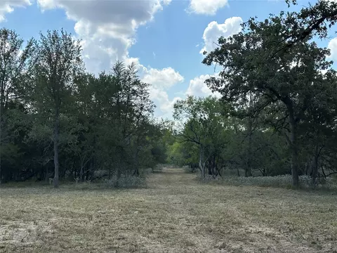 650 Coastal Ln, Luling, TX 78648 photo 12