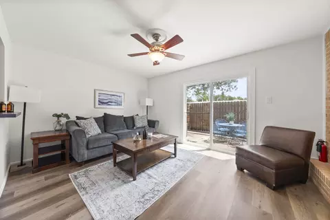 2300 Hancock Dr #5, Austin, TX 78756