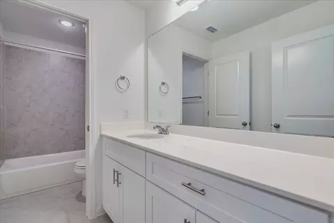 Bath - 223 Rieber Rd, Kyle, TX 78640 photo 3 of 3