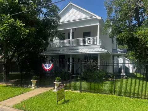504 S Franklin, La Grange, TX 78945