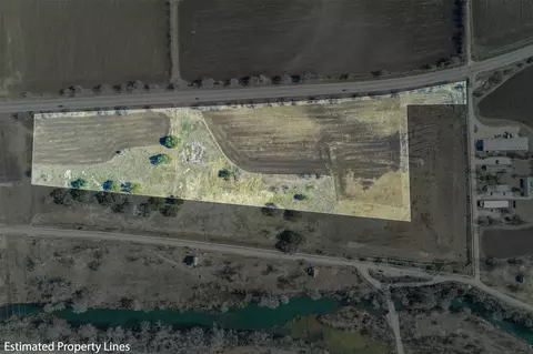 600 NW River Rd, Martindale, TX 78655