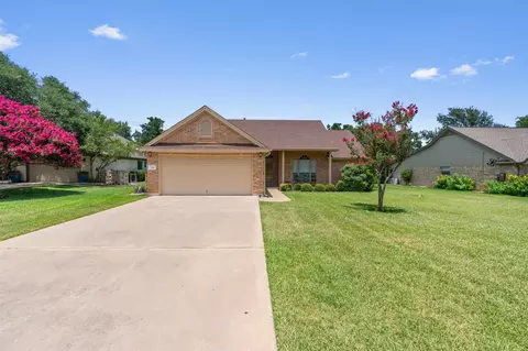 106 Stacey Ln, Georgetown, TX 78628