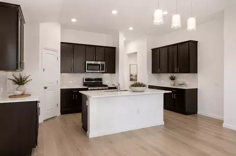 Kitchen - 13701 Sugar Bush Path, Manor, TX 78653 photo 2 of 2