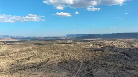 0100 Herradura Rd, Lajitas, TX 79852