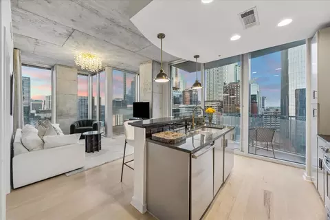 360 Nueces St #1417, Austin, TX 78701