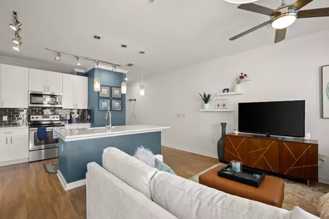 1900 Barton Springs Rd #3038, Austin, TX 78704