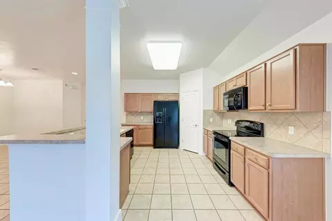 Kitchen - 412 Golden Eagle Ln, Leander, TX 78641 photo 2 of 4
