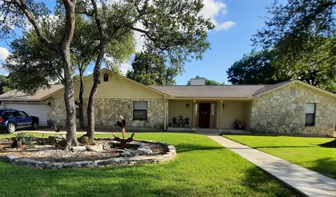 20 Saddle Rock Rdg, Wimberley, TX 78676