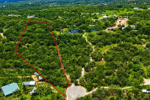 323 Live Oak Hills Ct, San Marcos, TX 78666