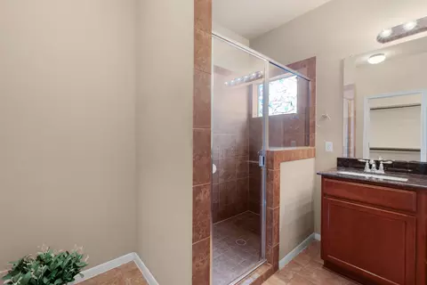 Bath - 408 Copper Ridge Loop, Temple, TX 76502 photo 3 of 5