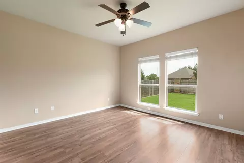 Living - 408 Copper Ridge Loop, Temple, TX 76502 photo 4 of 4