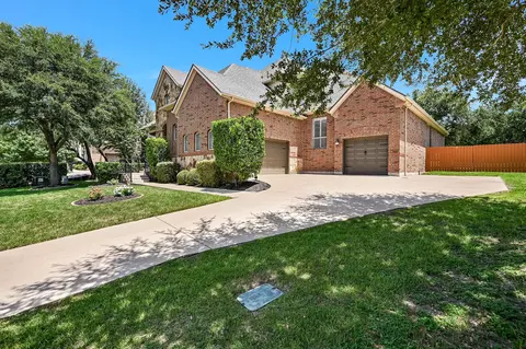 560 Aspen Dr, Austin, TX 78737