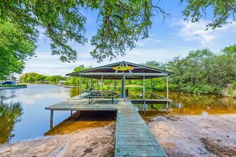 190 Clear Creek Dr, Burnet, TX 78611