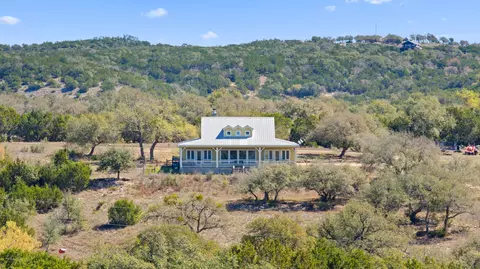 6350 Mount Sharp Rd #B, Wimberley, TX 78676