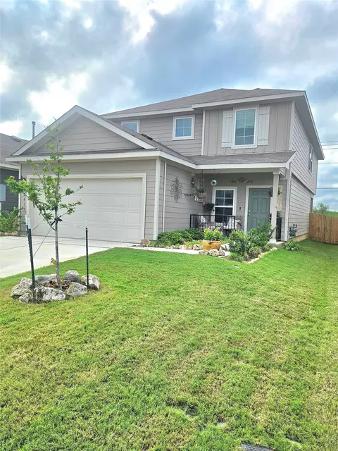 12419 Silversmith Ln, Mustang Ridge, TX 78610