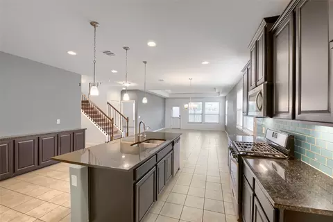 Kitchen - 421 La Joya Pass, Leander, TX 78641 photo 3 of 3