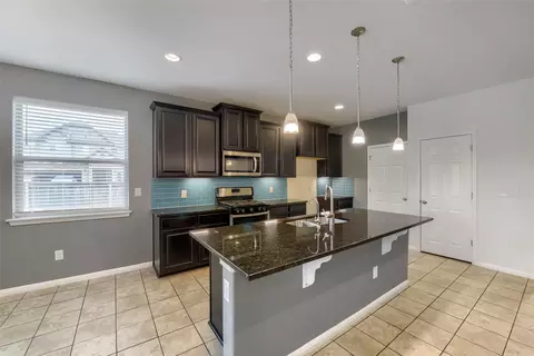 Kitchen - 421 La Joya Pass, Leander, TX 78641 photo 2 of 3