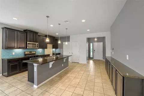 Kitchen - 421 La Joya Pass, Leander, TX 78641 photo 1 of 3