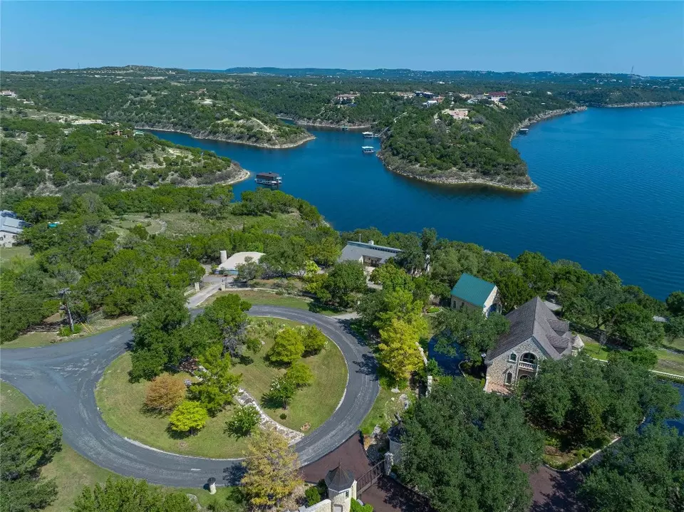 View/Area - 18106 Travis Cir, Lago Vista, TX 78645 photo 3 of 11