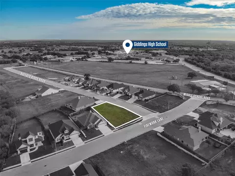 331 Firework Ln, Giddings, TX 78942