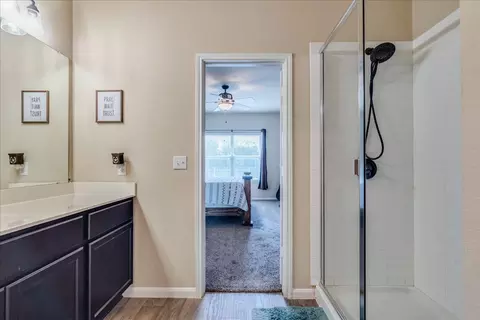 Bath - 202 Hess Dr, Kyle, TX 78640 photo 1 of 2