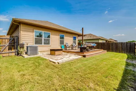Exterior - 202 Hess Dr, Kyle, TX 78640 photo 7 of 7